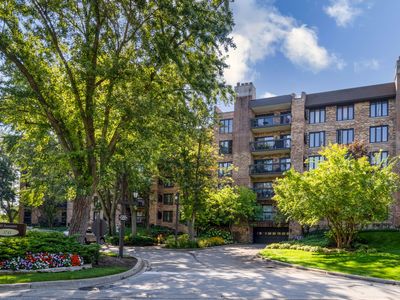 3741 Mission Hills Rd APT 110, Northbrook, IL, 60062