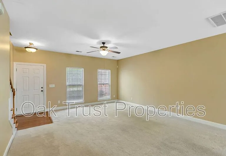 126 Tuscany Ct — Photo 6