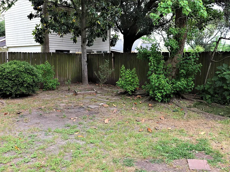 7718 High Village Dr #220 — Photo 23