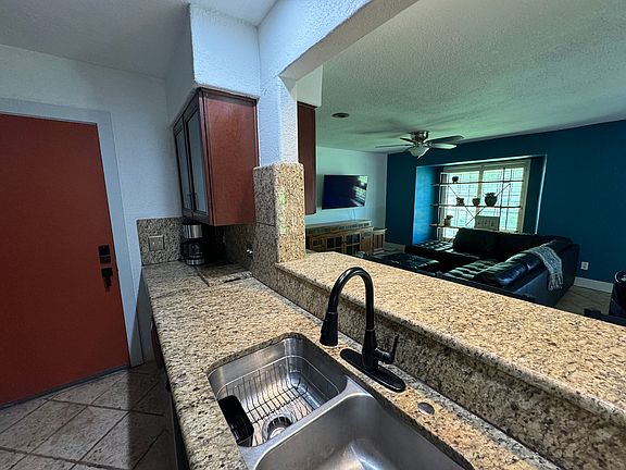 4th image of 4607 Broadhill Dr