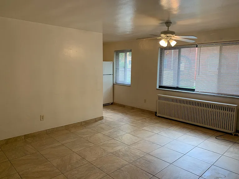 819 College Avenue — Photo 23