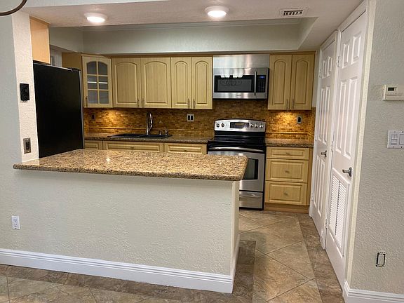 5th image of 8401 SW 107th Ave #162