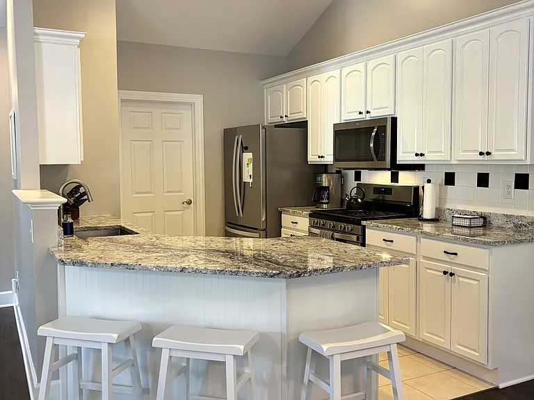 14 Ellis Ave #8 — Photo 6