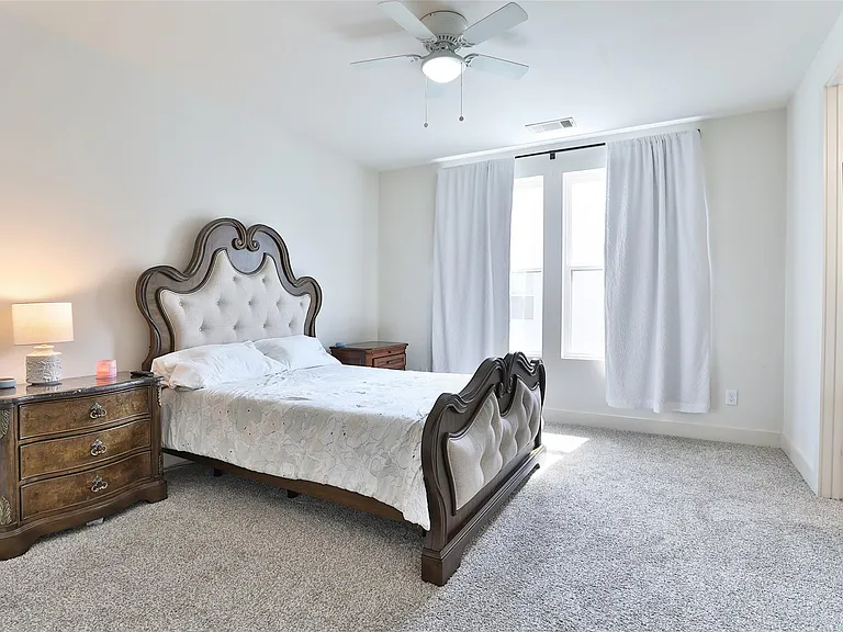 4811 Martin Oaks Ln — Photo 15