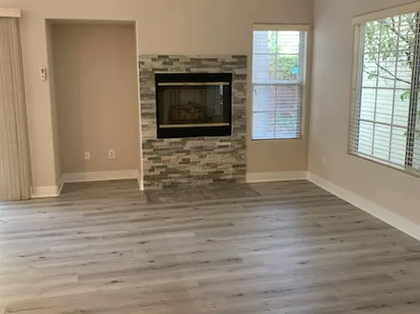 (undisclosed Address), Northridge, CA 91325