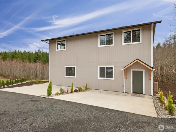 11 Sun Crest Lane, Cathlamet, WA 98612