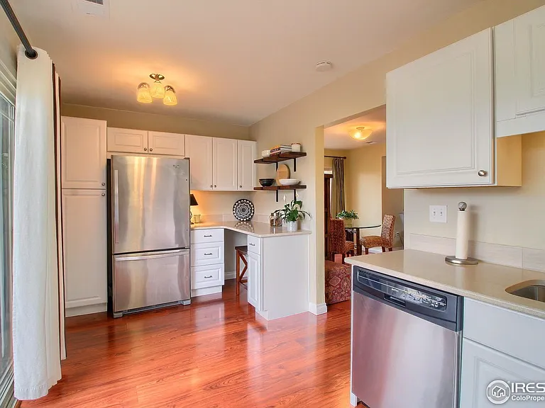 855 W Moorhead Cir #A-A-A — Photo 31