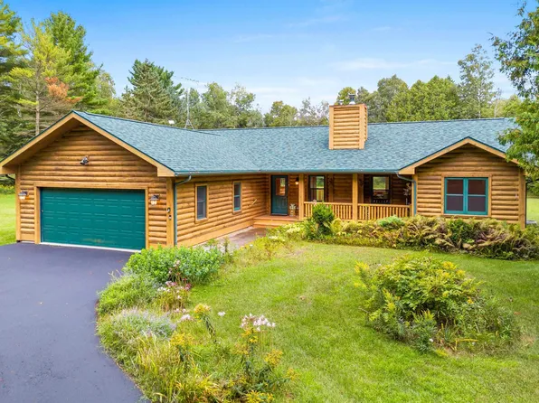 5585 Salona Rd, Sturgeon Bay, WI 54235