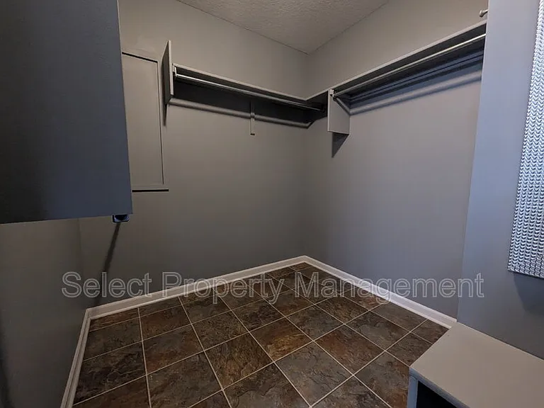 5201 Willman Ln — Photo 12