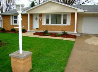 141 N Nebraska Ave, Morton, IL