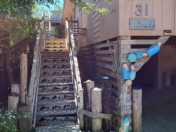 4th image of 31 Dolphin Run