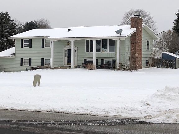 2nd image of 201 Easthill Dr