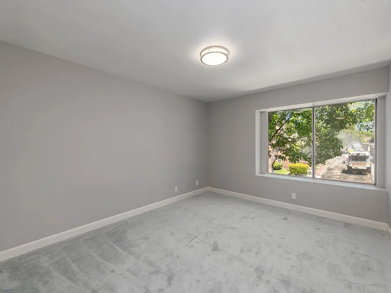 2386 Lava Dr — Photo 14