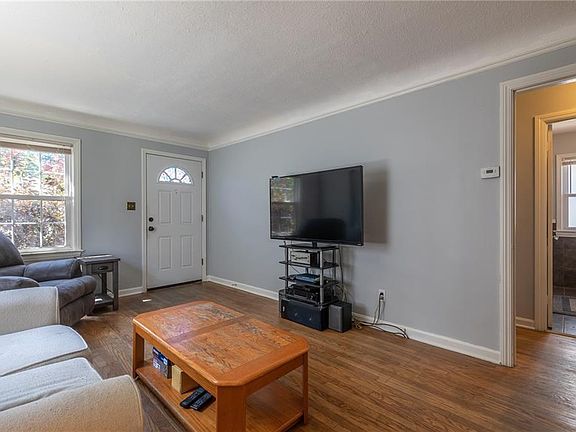 5th image of 14412 Birchwood Ave