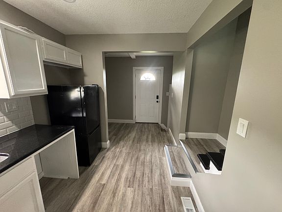 2nd image of 2719 Mersington Ave