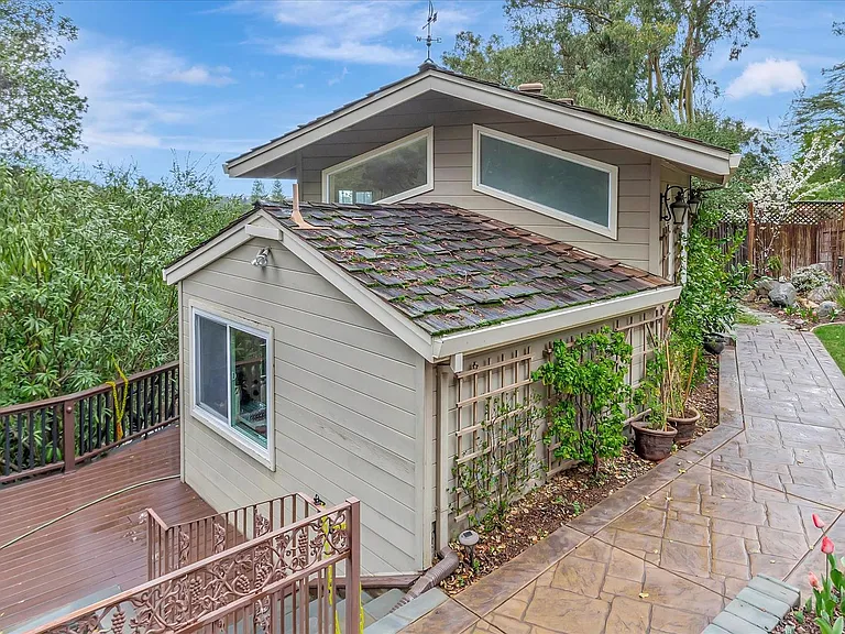 16101 Matilija Dr — Photo 28