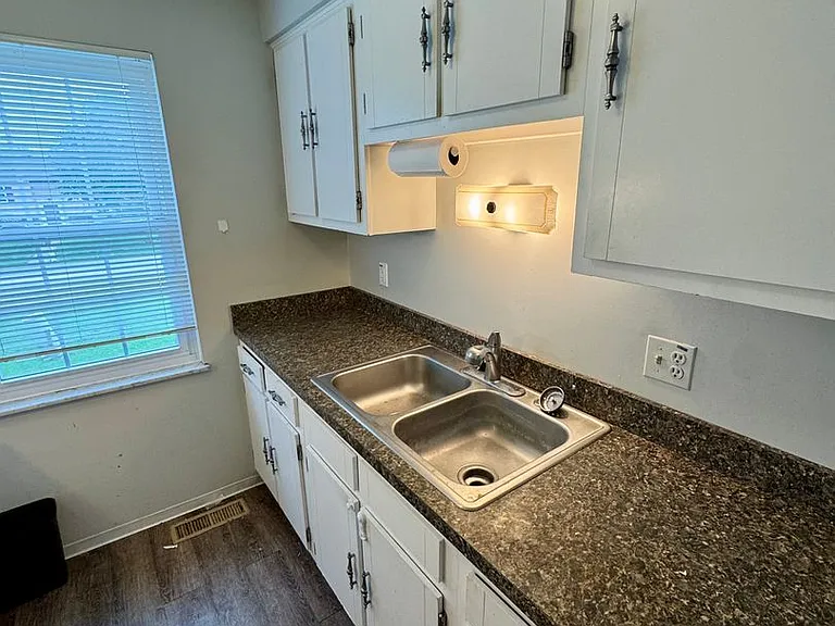 244 E Commons Dr — Photo 19