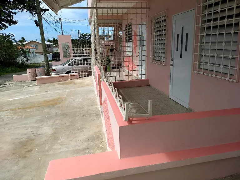 J8 Calle 10 — Photo 15
