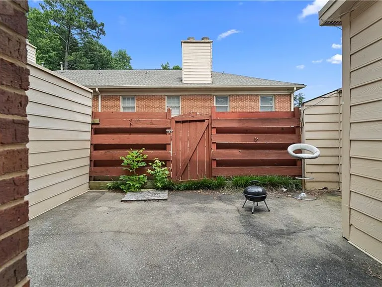 2894 Webb Bridge Rd — Photo 13