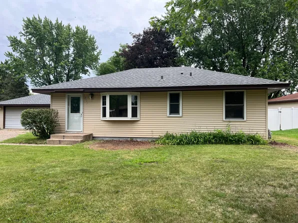 8499 Hilo Ln S, Cottage Grove, MN 55016