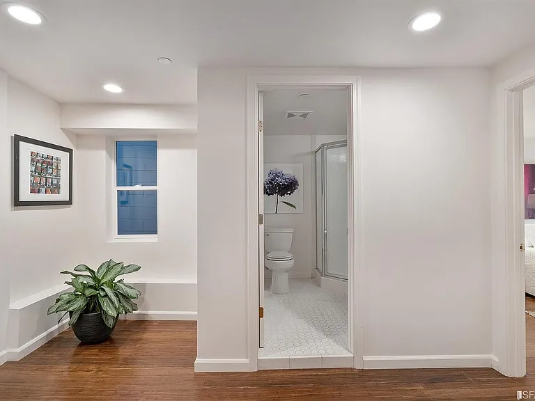 Primary bedroom/office & bathroom