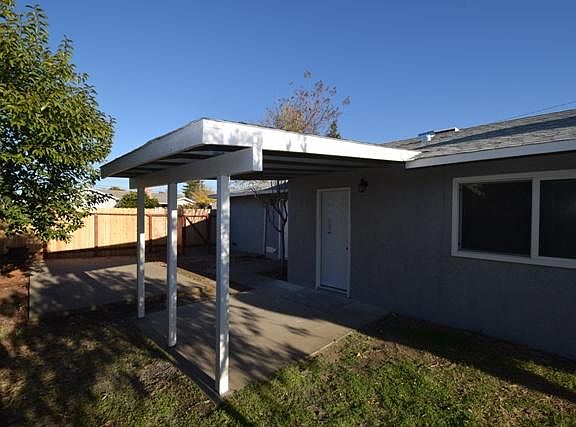 4th image of 400 Loretto Dr