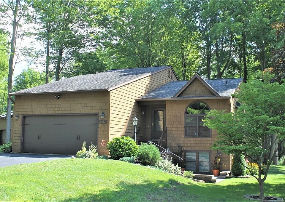 1st image of 3427 Grey Birch Dr