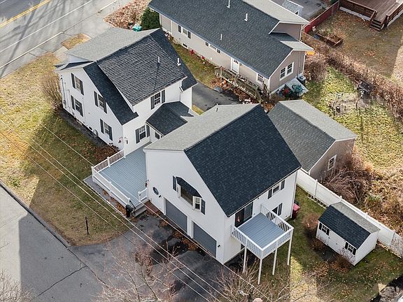 3rd image of 877 Westford St