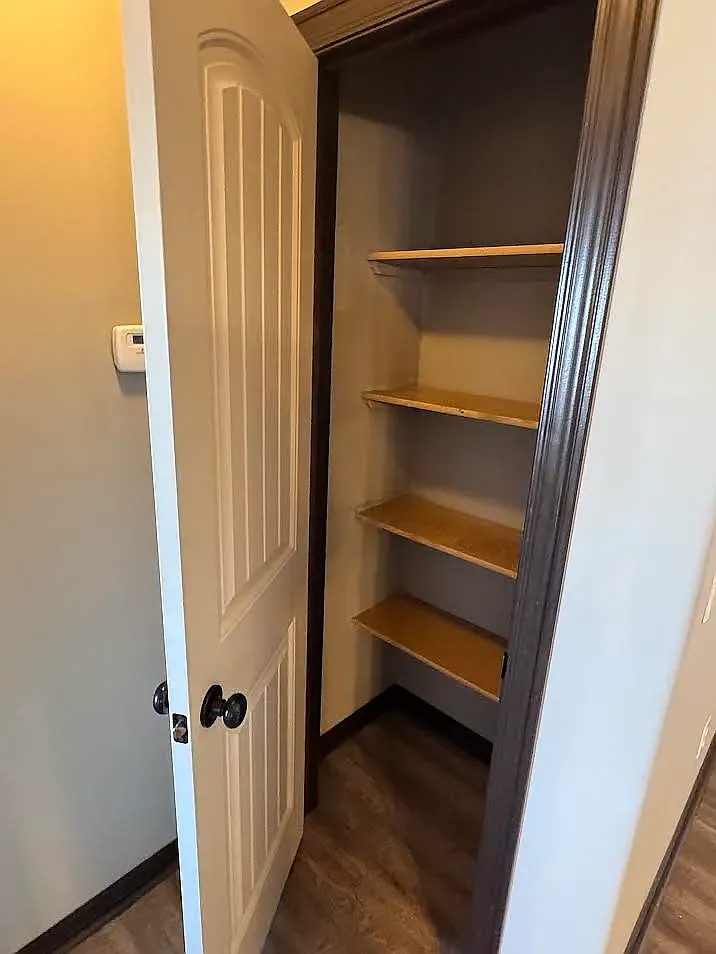 4 bed, 2100 sqft, $1,795 — Photo 3