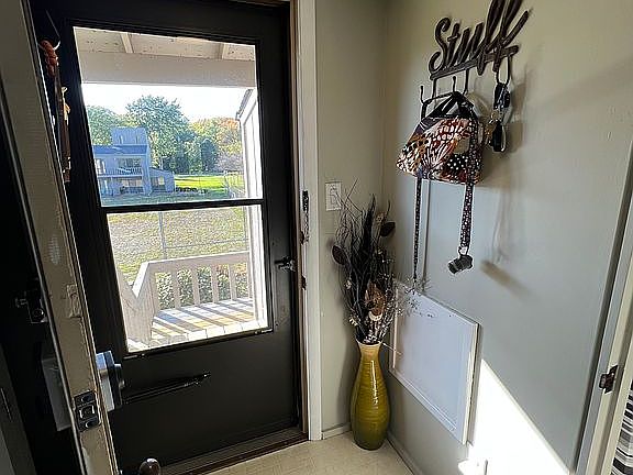 3rd image of 2424 Tennis Ct APT B9