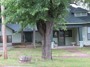 614 N 13th St, Van Buren, AR 72956