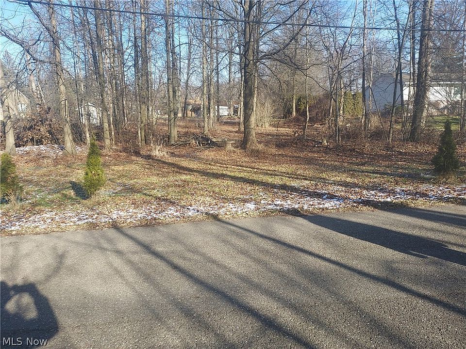 1st image of 6995 White Oak Dr