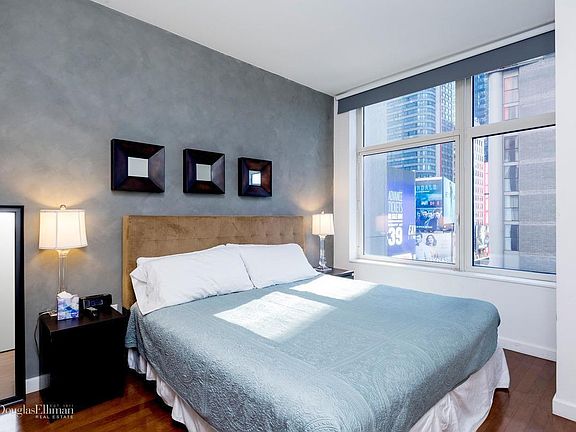 4th image of 1600 Broadway APT 6E