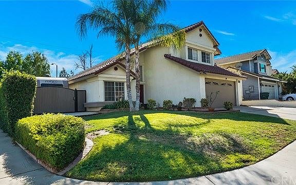 2nd image of 1901 Silverwood Cir
