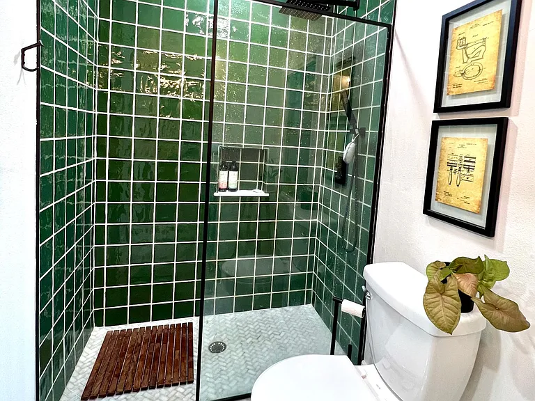 2443 Sunset Ave — Photo 6