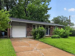 1441 Oliveto Ln, Hazelwood, MO 63042