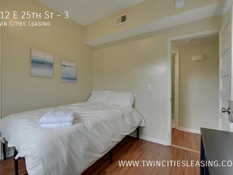 912 E 25th St #3 — Photo 29