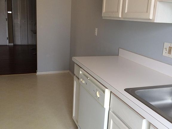 Kitchen with eating area