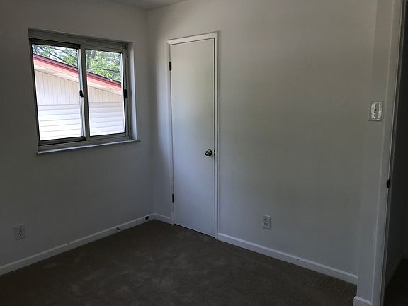 5th image of 8432 Bridle Spur Dr