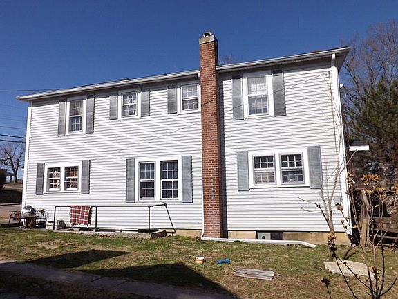 2nd image of 200 S Lewis St