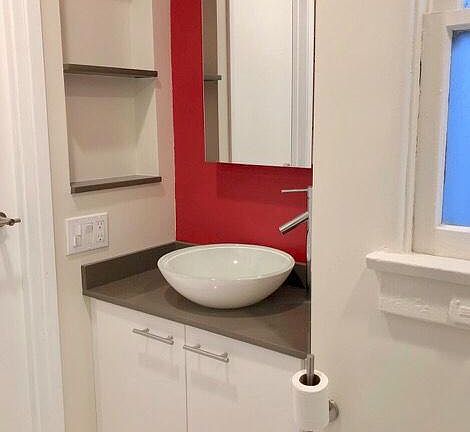 3rd image of 903 McFarland Ave APT 3