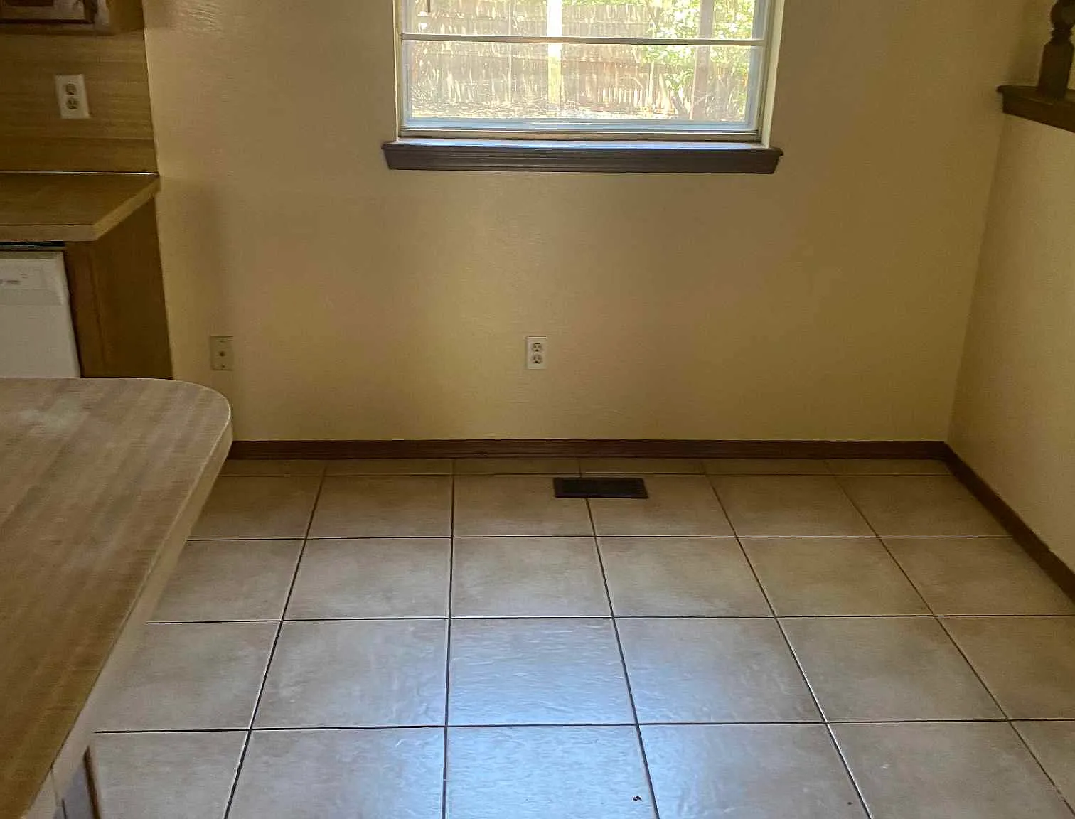 4 bed, 1728 sqft, $1,700 — Photo 2