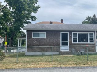 4 Watson St #SGT, Newport, RI 02840