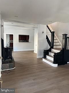 3rd image of 335 Unruh Ave