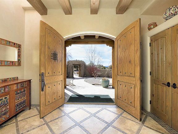 3rd image of 113 Paseo Del Conejo