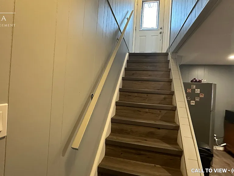 85 Geneva Cres — Photo 12