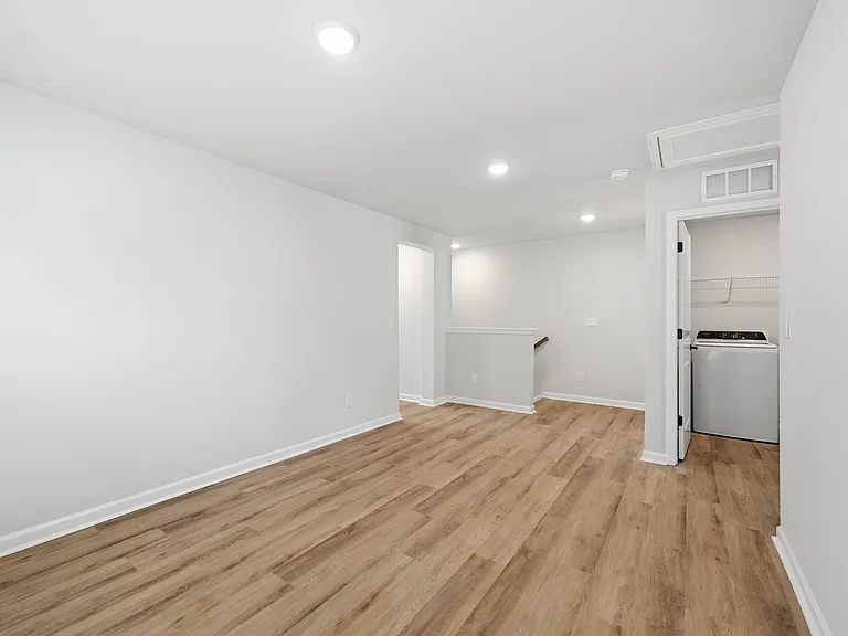 10134 Mamillion Dr — Photo 23