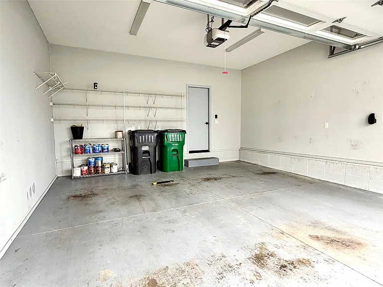305 McNinch St #B — Photo 30