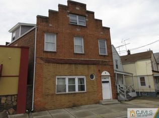 15 Georges Rd, New Brunswick, NJ 08901