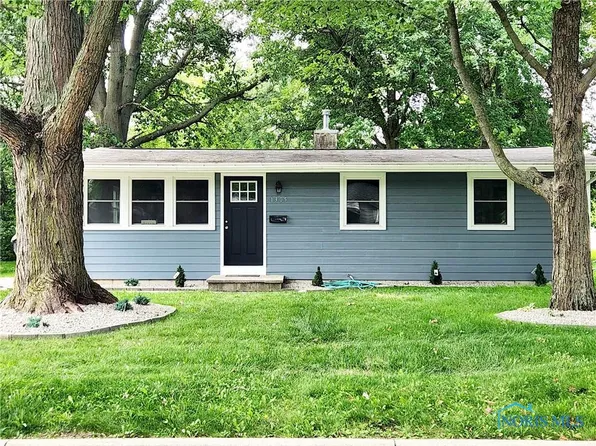 1305 Hugo St, Maumee, OH 43537